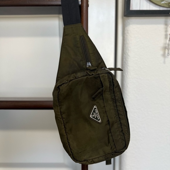 AUTHENTIC PRADA Nylon Bum Bag in Olive/Army Green - Picture 9 of 16